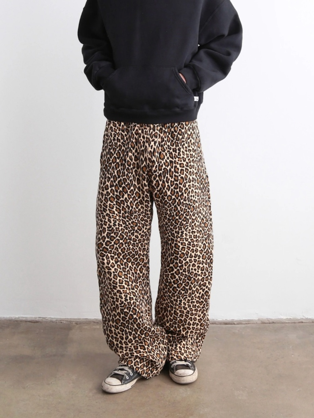 Akimbo Club Leopard Print Straight Leg Sweat Pants Unisex Size Large, Cheetah